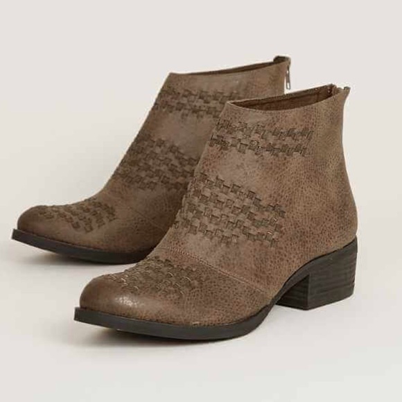 Taupe Woven Top Distressed Boho Ankle Booties - Picture 5 of 7